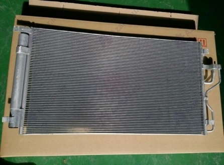 Радиатор кондиционера (97606-1D110) MOBIS